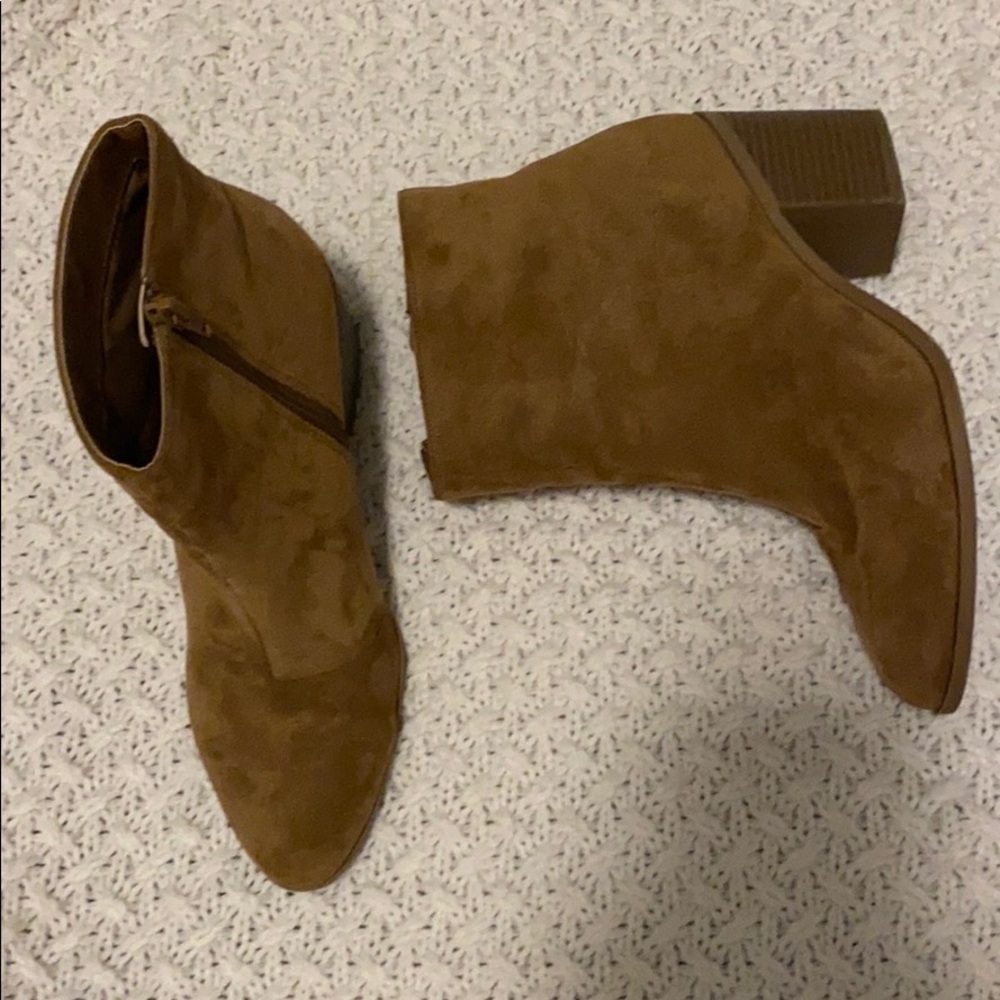 Tan healed booties